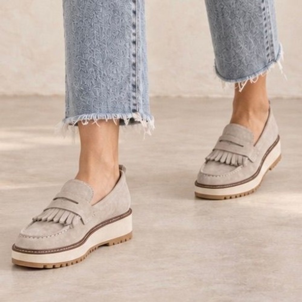 Clarks Orianna Platform Penny Loafers Gray Suede Kiltie Fringe 8.5W